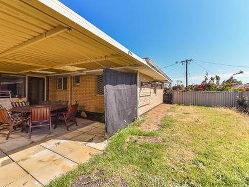 11 Eneabba Place, Armadale WA 6112