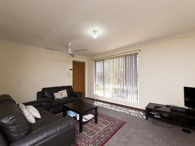 11/18 Lathwell Street, Armadale WA 6112