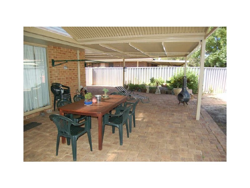 21 Mandarin Way, Seville Grove WA 6112