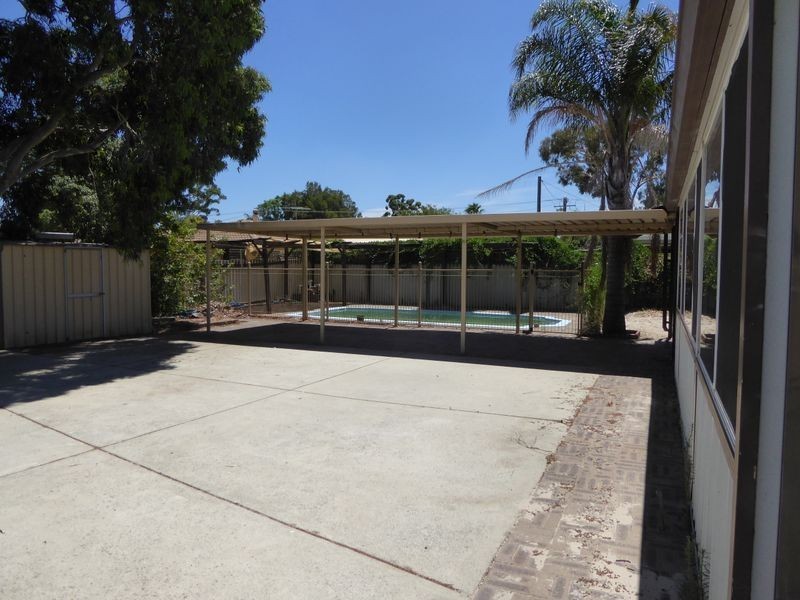 3 Berala Court, Camillo WA 6111