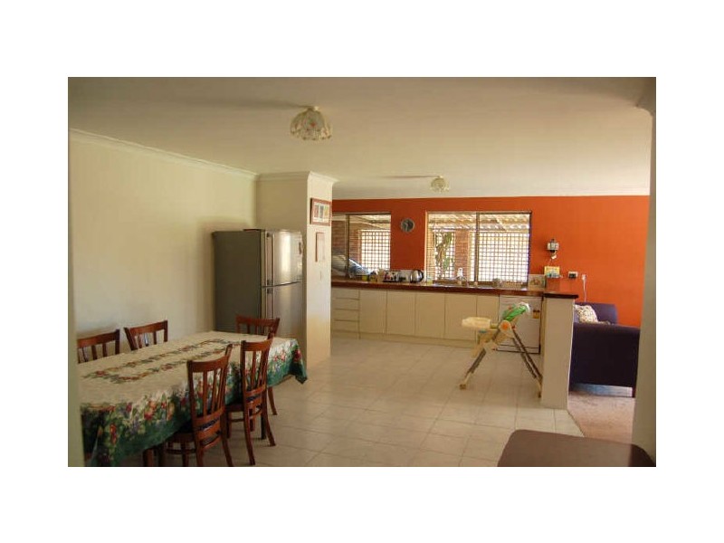 64 Chadwick Parade, Brookdale WA 6112