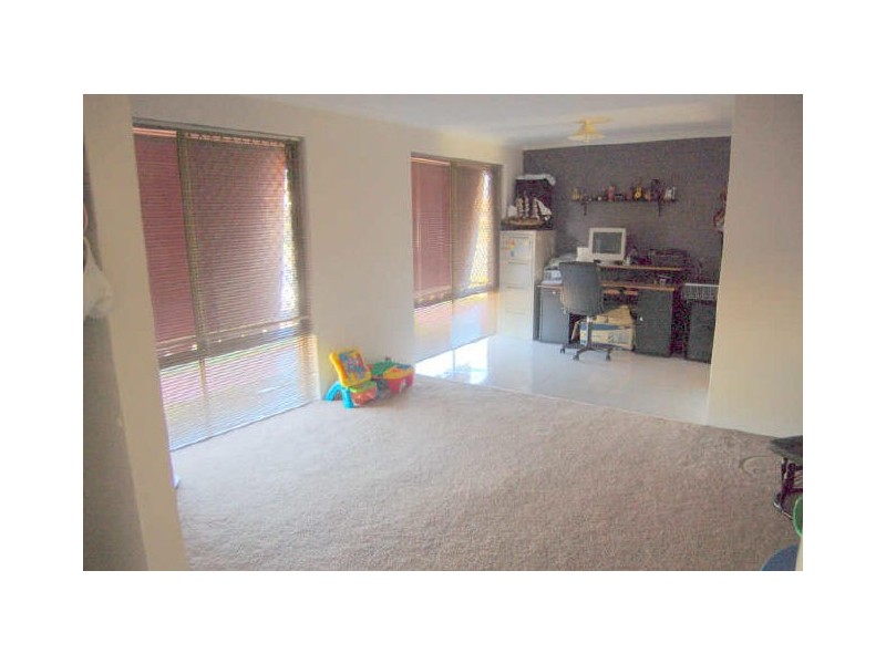 64 Chadwick Parade, Brookdale WA 6112