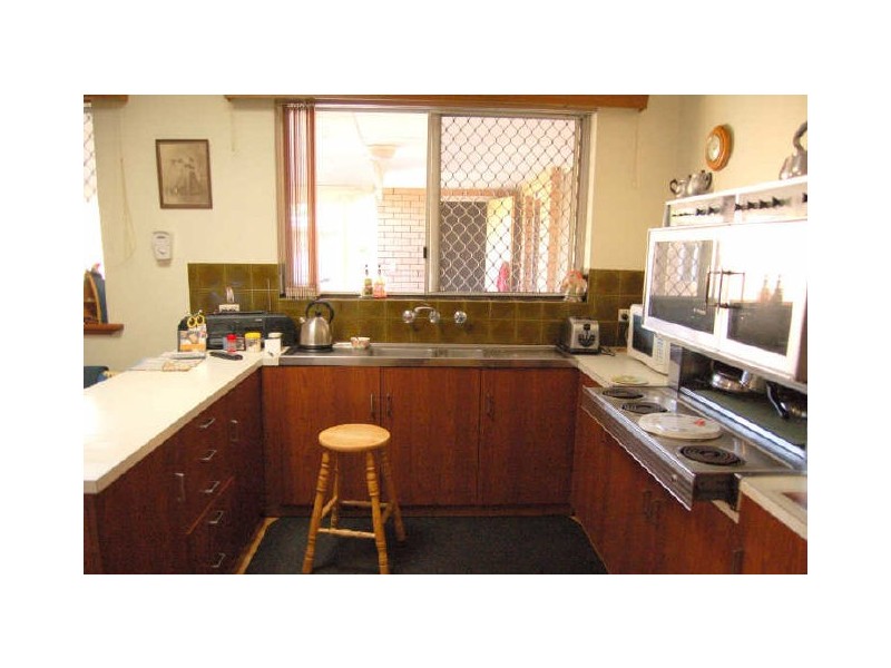 56 Little John Road, Armadale WA 6112