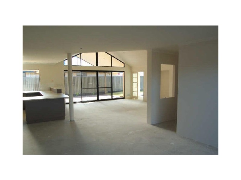 1 Annandale Way, Harrisdale WA 6112