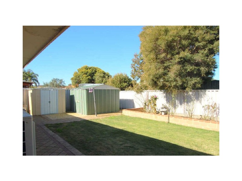 Seville Grove WA 6112