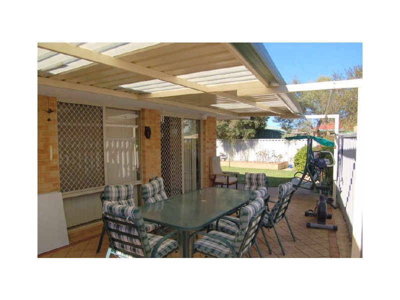 Seville Grove WA 6112