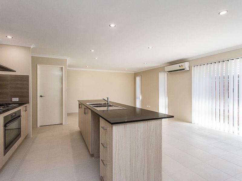 72 Wintergreen Crescent, Banjup WA 6164