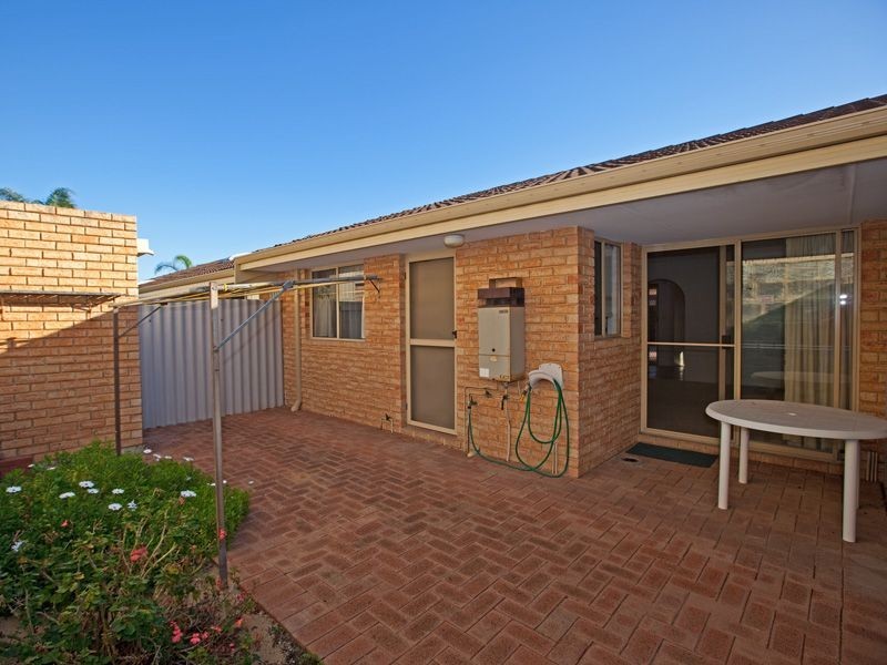 11/4-6 Edeline Street, Spearwood WA 6163