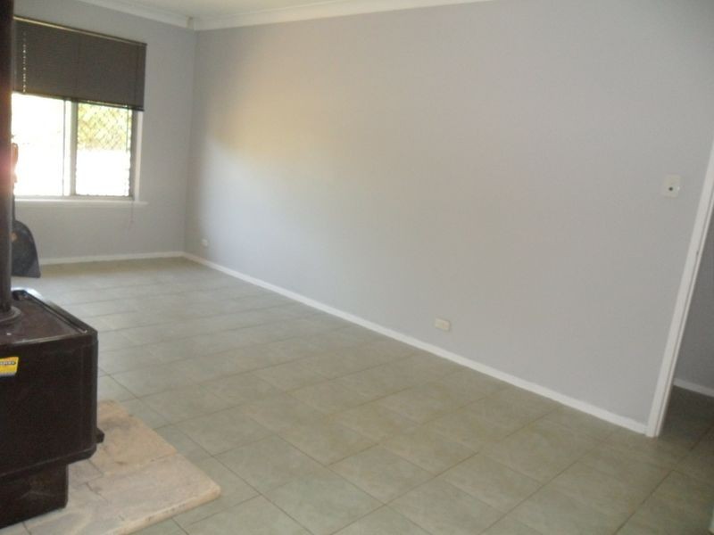 2 Wyloo Place, Armadale WA 6112