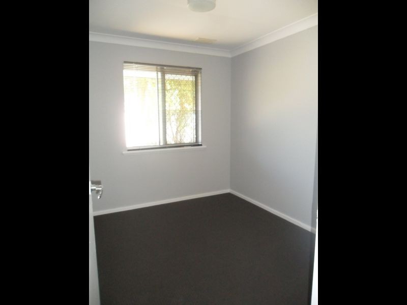 2 Wyloo Place, Armadale WA 6112