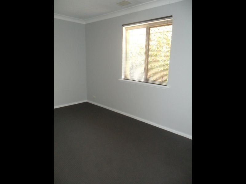 2 Wyloo Place, Armadale WA 6112