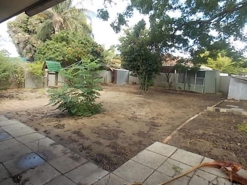 2 Wyloo Place, Armadale WA 6112