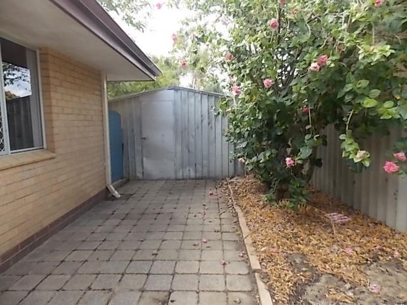 2 Wyloo Place, Armadale WA 6112