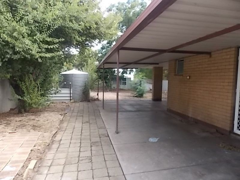 2 Wyloo Place, Armadale WA 6112