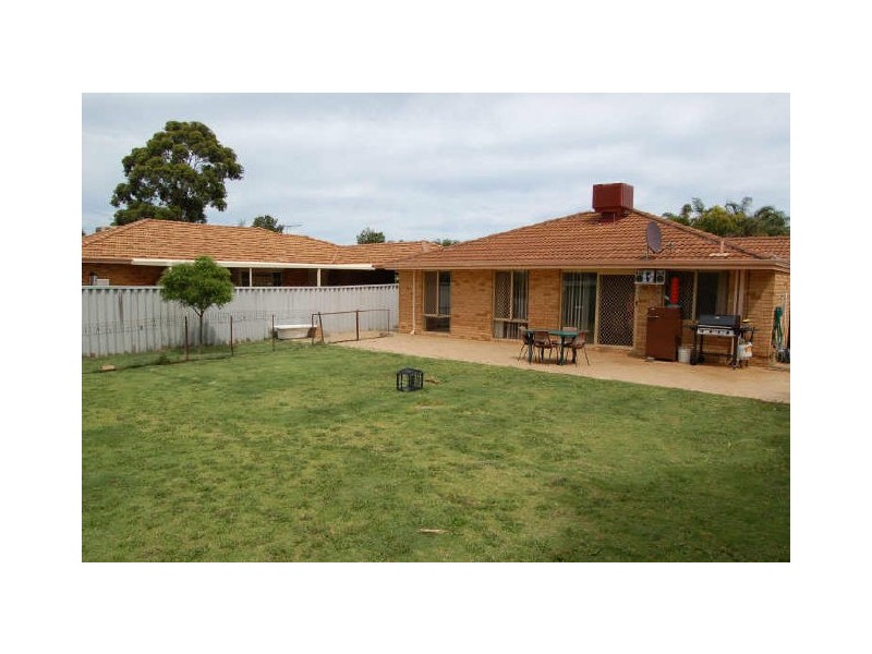 Seville Grove WA 6112