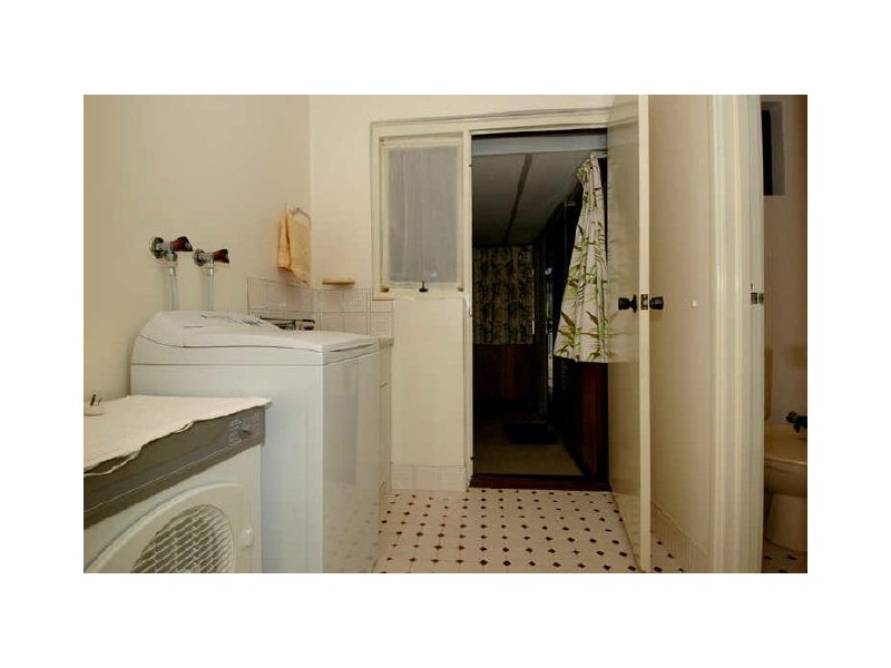 2 Tarrawan Road, Armadale WA 6112