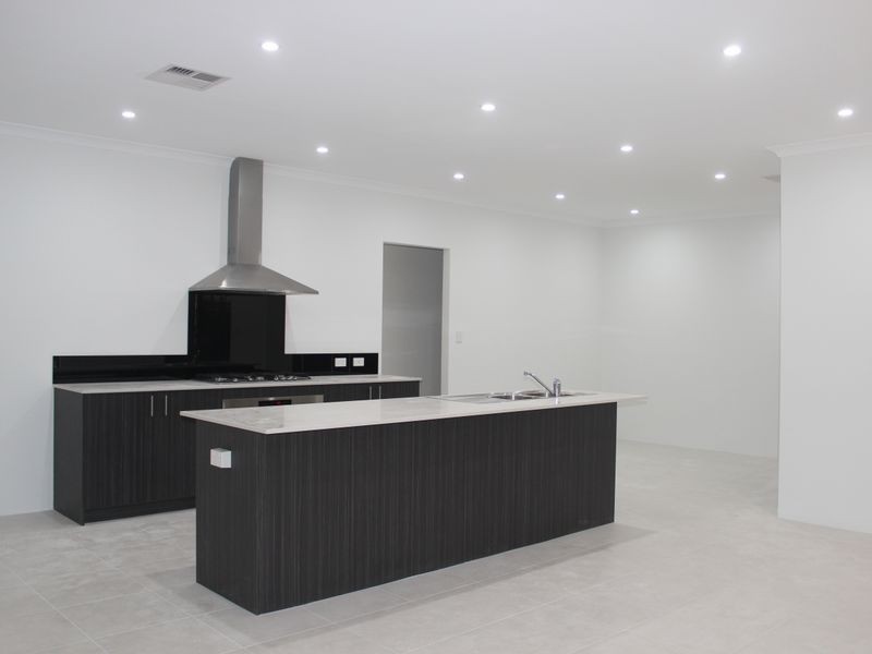28 Pinelle Parkway, Aubin Grove WA 6164