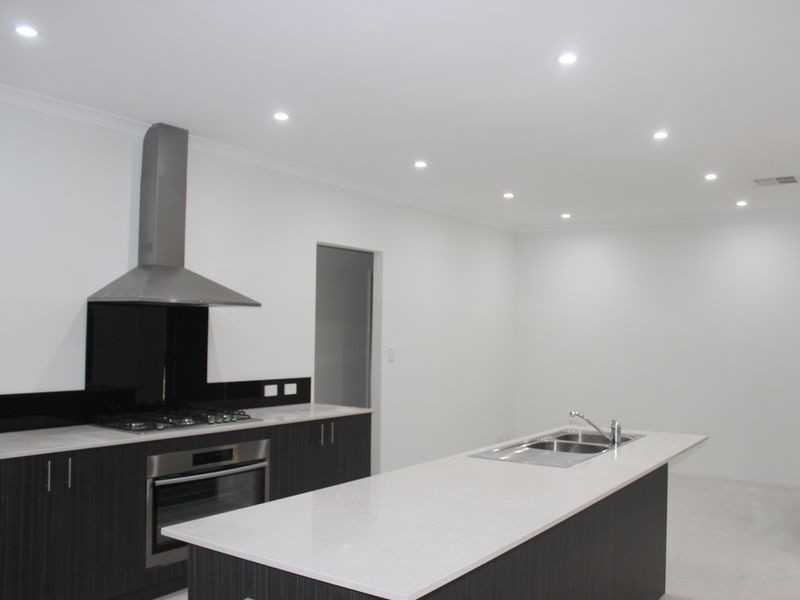 28 Pinelle Parkway, Aubin Grove WA 6164
