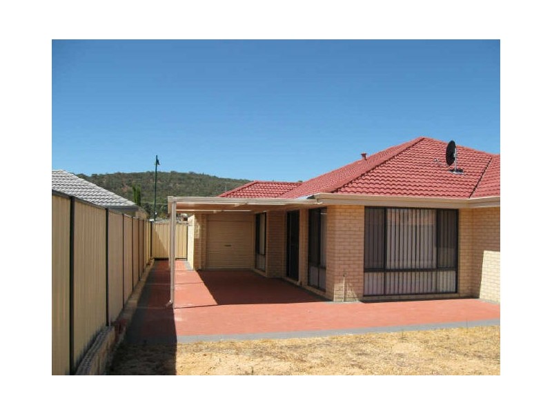 11 Vlasich Street, Byford WA 6122