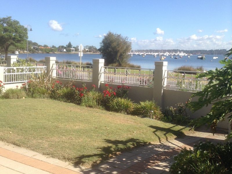 63B Canning Beach Road, Applecross WA 6153
