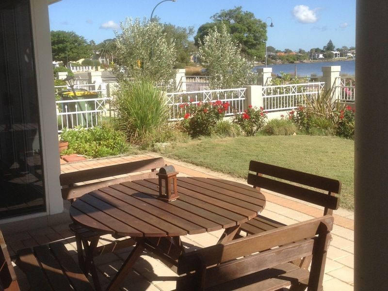 63B Canning Beach Road, Applecross WA 6153