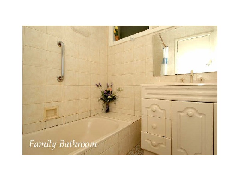 22 Neilson Avenue, Armadale WA 6112