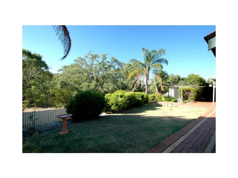 10 Bilkurra Way, Mount Nasura WA 6112