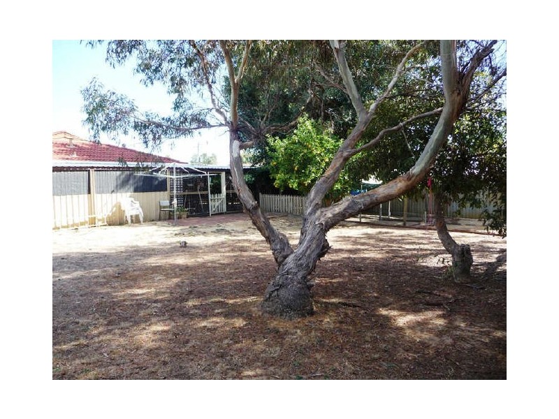 64 Townley Street, Armadale WA 6112