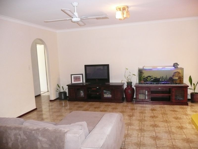 14 Ainsley Court, Westfield WA 6111