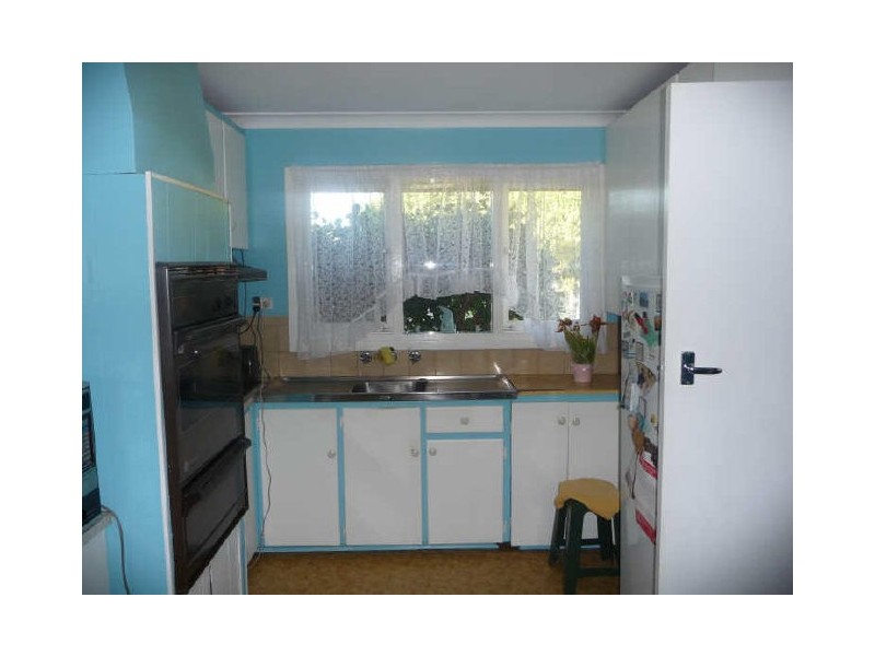 17 Tarrawan Road, Armadale WA 6112