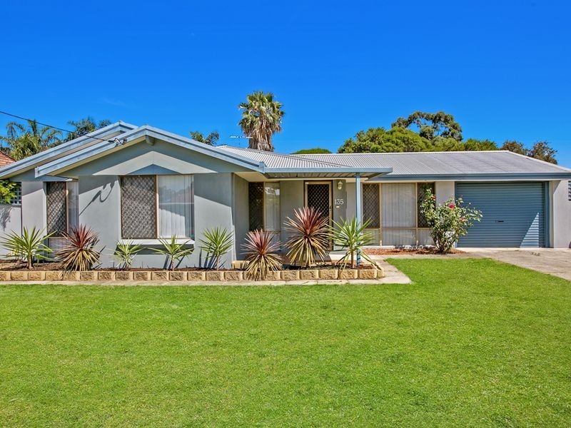 135 Braemore Street, Seville Grove WA 6112