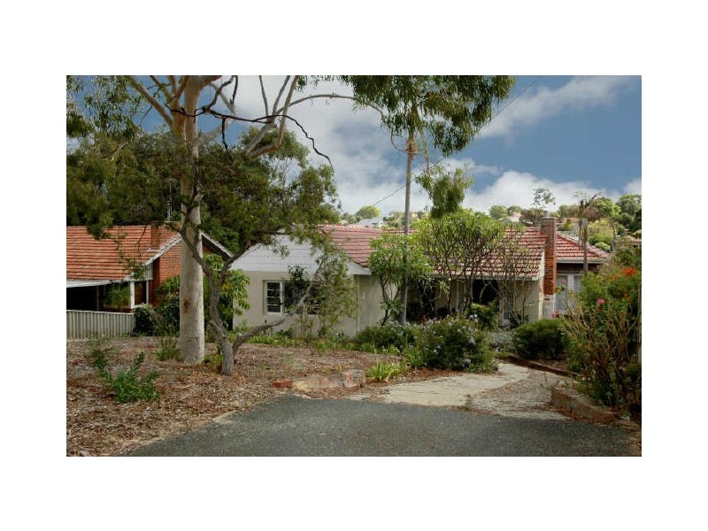 17 Alvah Street, St James WA 6102