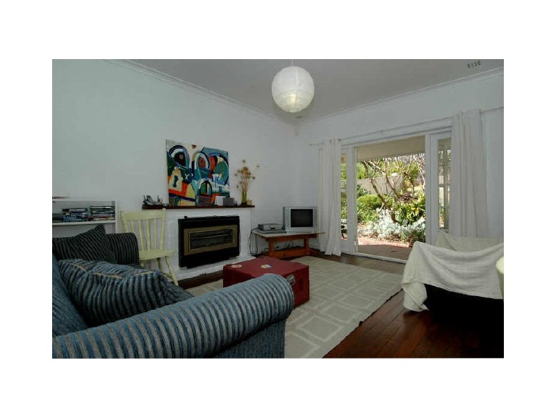 17 Alvah Street, St James WA 6102