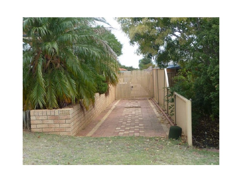 4 Malbec Place, Mount Nasura WA 6112