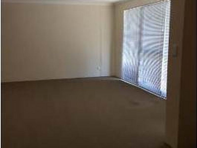 35 Mariposa Gardens, Success WA 6164