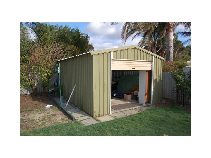 5 Bundalla Court, Kelmscott WA 6111