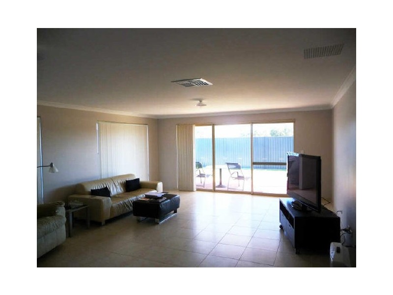 2 Carraway Avenue, Byford WA 6122