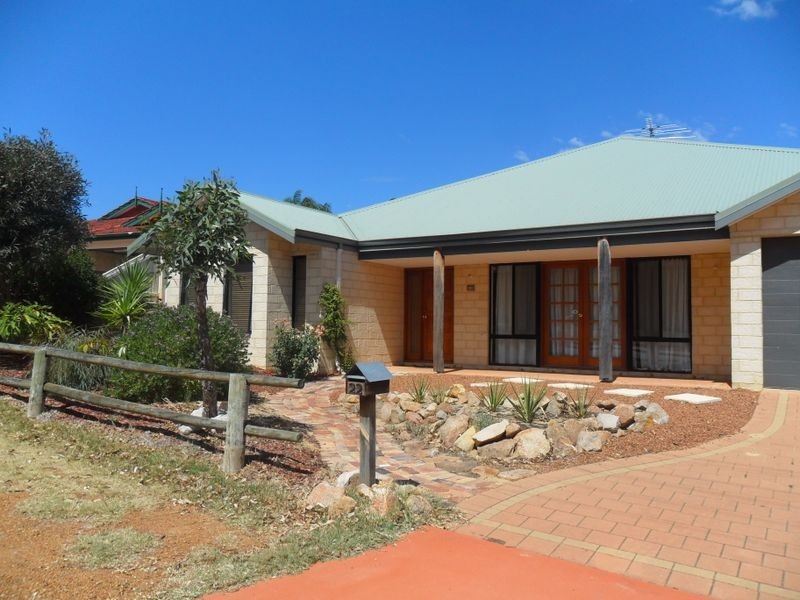 22 Bernard Street, Kelmscott WA 6111