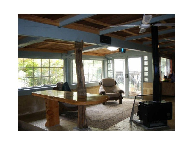 321 Eleventh Road, Brookdale WA 6112