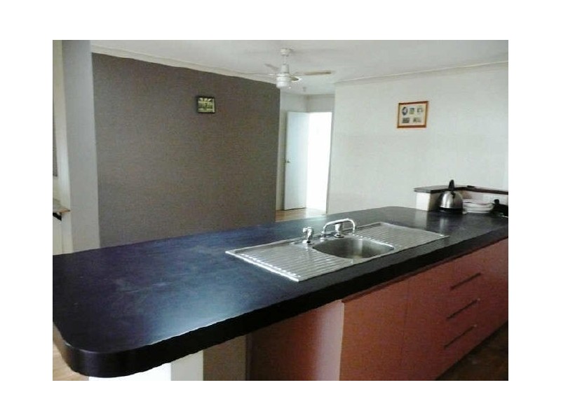 6 Eaglehawk Grove, Brookdale WA 6112