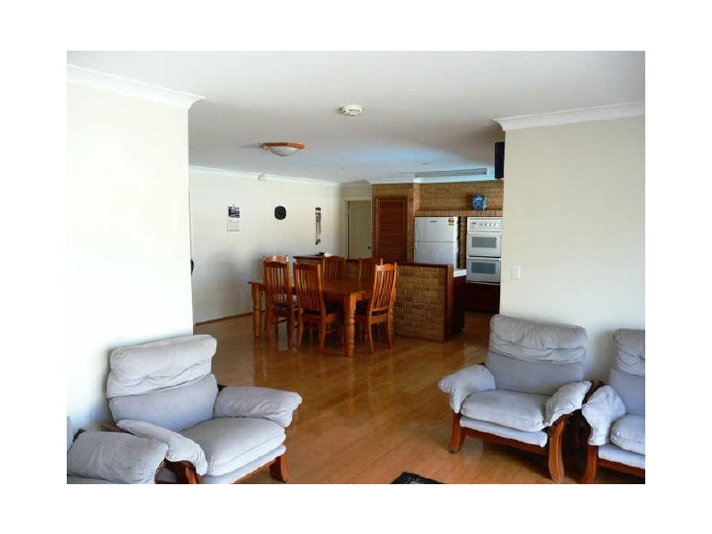 4 Blythe Place, Armadale WA 6112