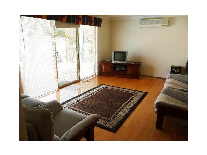 4 Blythe Place, Armadale WA 6112