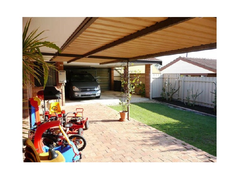 3 Mandarin Way, Seville Grove WA 6112