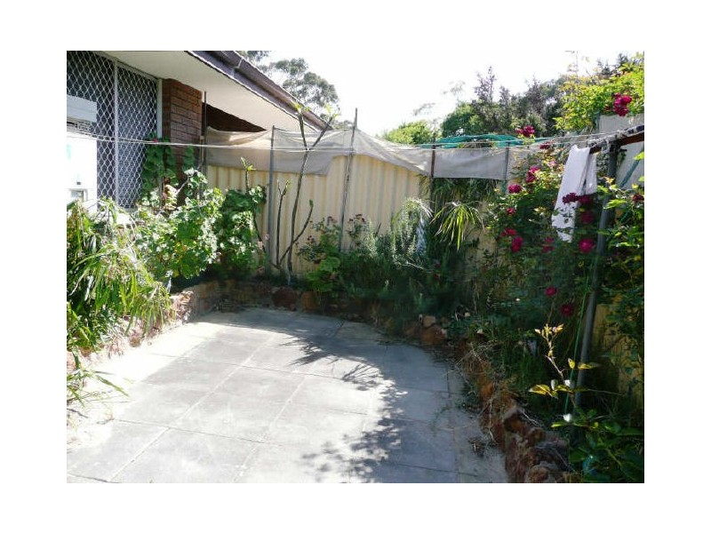Unit 2/6-8 Toorak Road, Armadale WA 6112