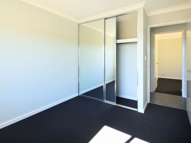 7 Oakes Way, Hammond Park WA 6164