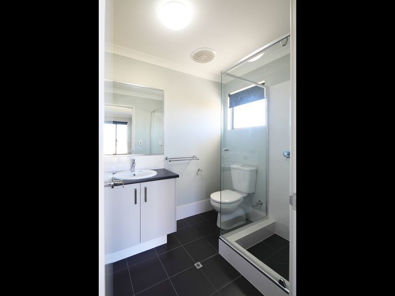 7 Oakes Way, Hammond Park WA 6164