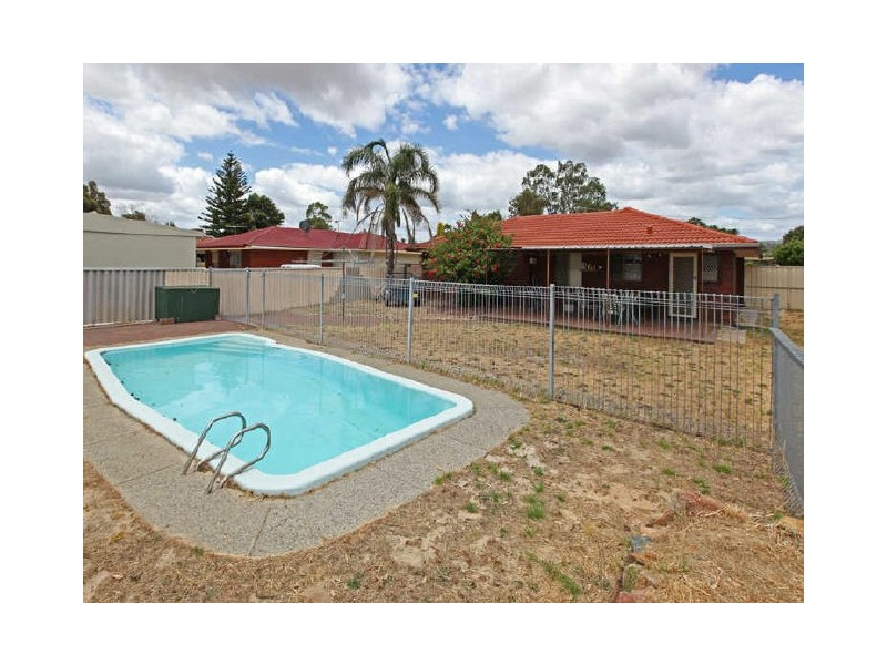 4 Ironcap Place, Armadale WA 6112