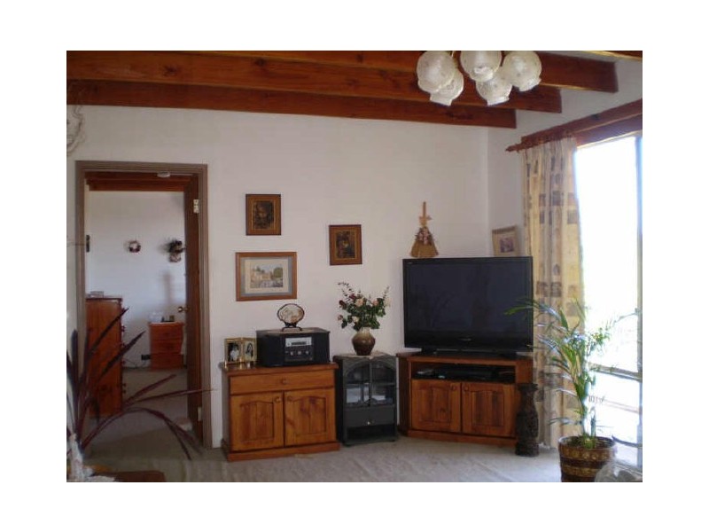 24 Bedfordale Hill Road, Mount Richon WA 6112