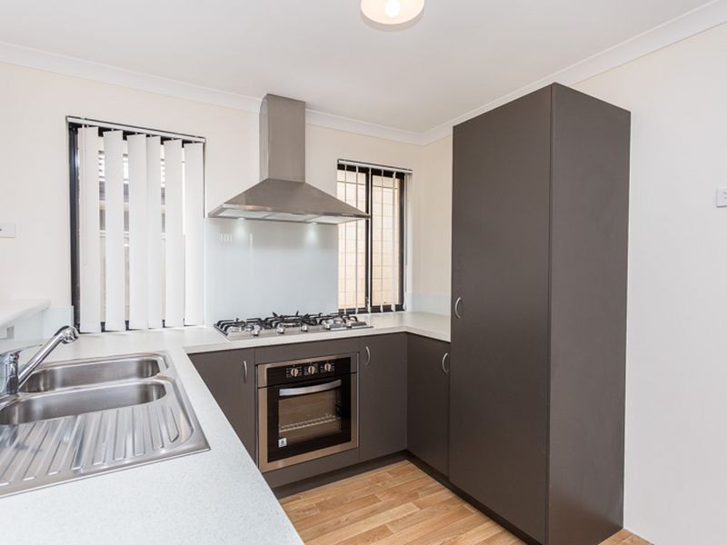 9 Waller Lane, Byford WA 6122