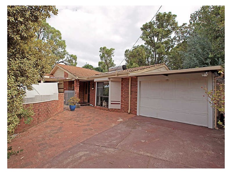 35 Michael Road, Roleystone WA 6111